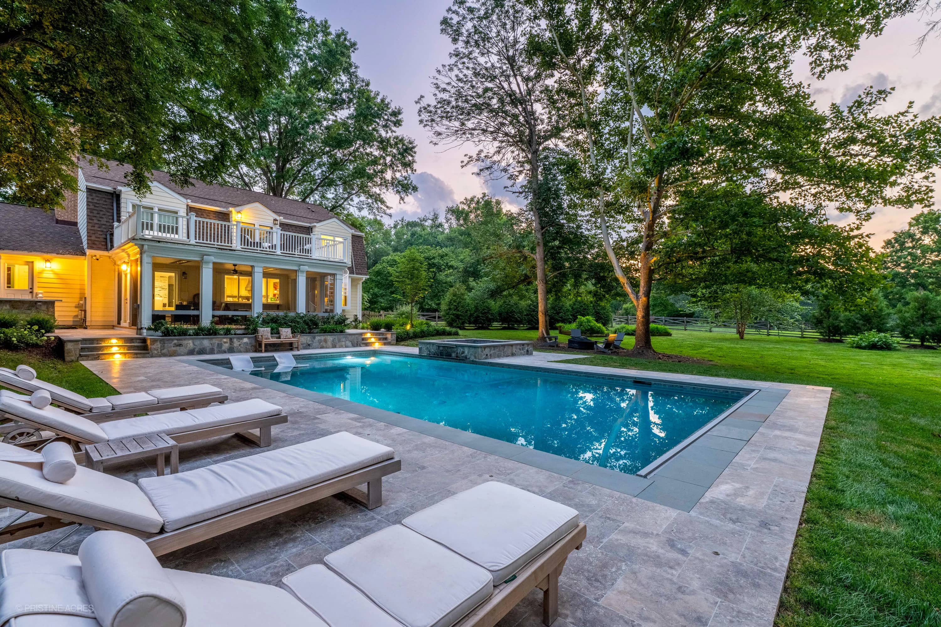 Vienna Pool Retreat – Silver Travertine & Bluestone